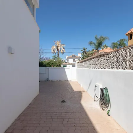 Espectacular Con Piscina En Marbella
