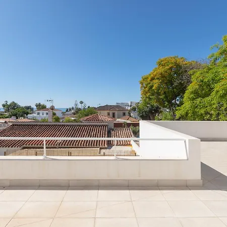 Villa Espectacular Con Piscina En *