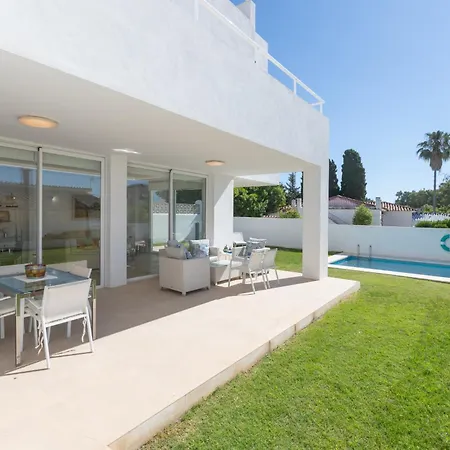 Espectacular Con Piscina En